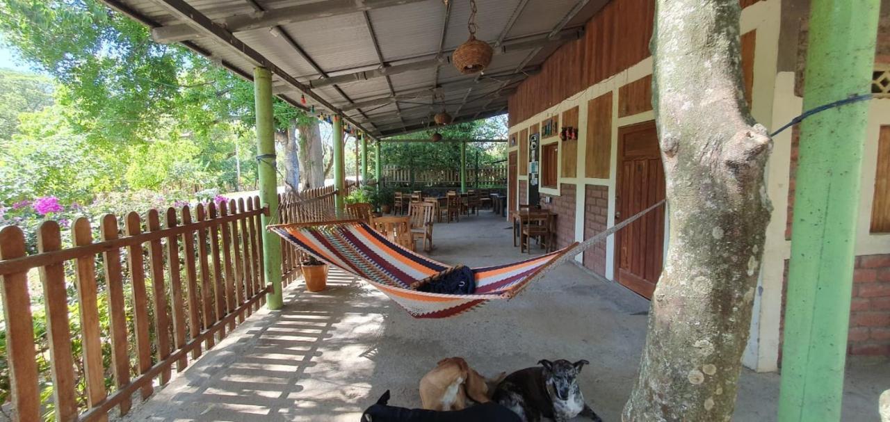 B&B, Family Run Homestay, Hospedaje La Penita Altagracia Dış mekan fotoğraf